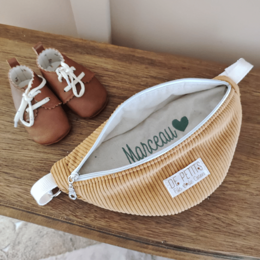 Petit Sac à Main Enfant T2 - Noir - Taille Small - Occasion Très Bon état