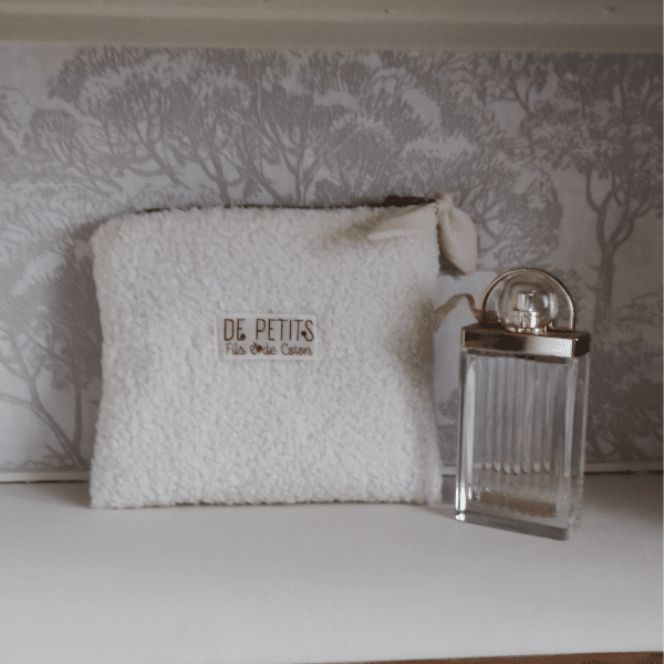 pochette moumoute ou bouclettes blanches