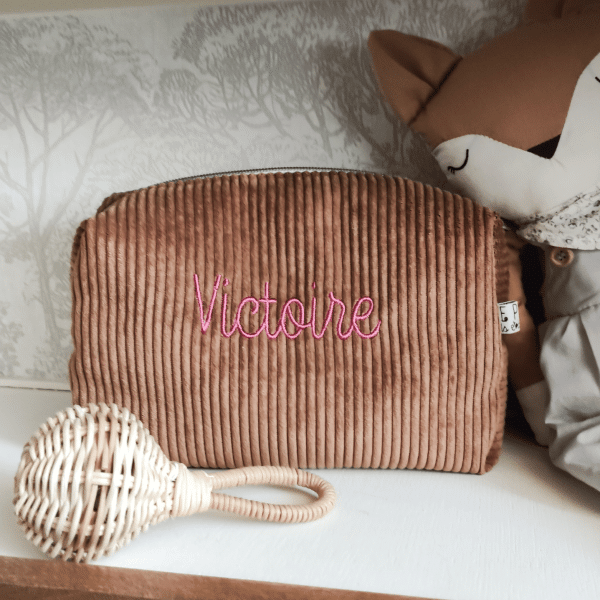 trousse de toilette velours côtelé, de petits fils et de coton