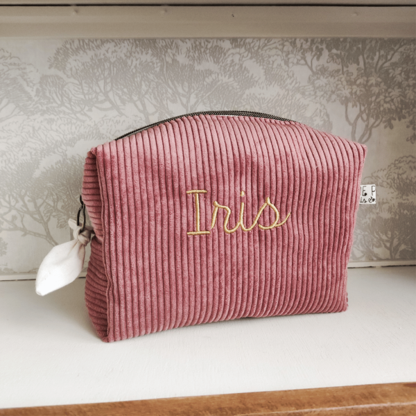 trousse de toilette velours côtelé rose personnalisé avec broderie prénom, cadeau de naissance, accessoire personnalisé, de petits fils et de coton